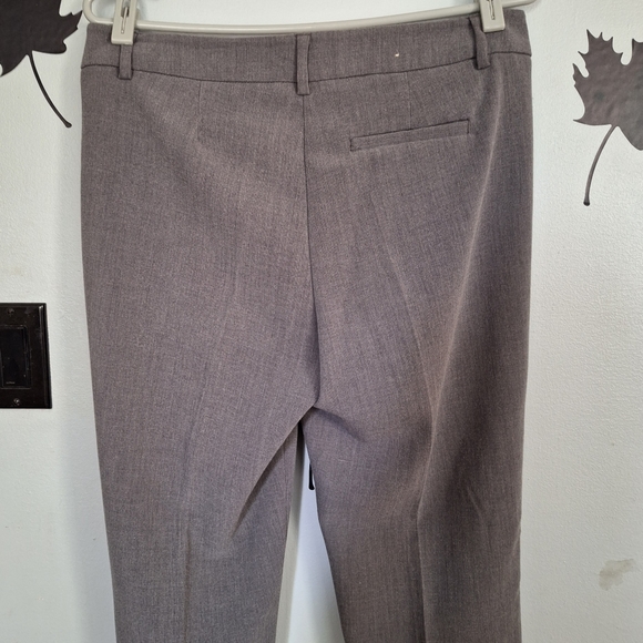 39.Jessica Grey Pants. - Picture 3 of 4